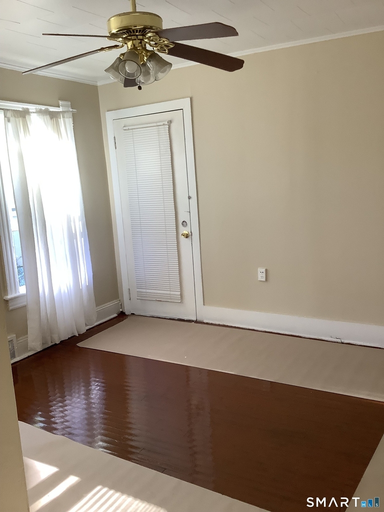 10 Burritt Avenue - Photo 7