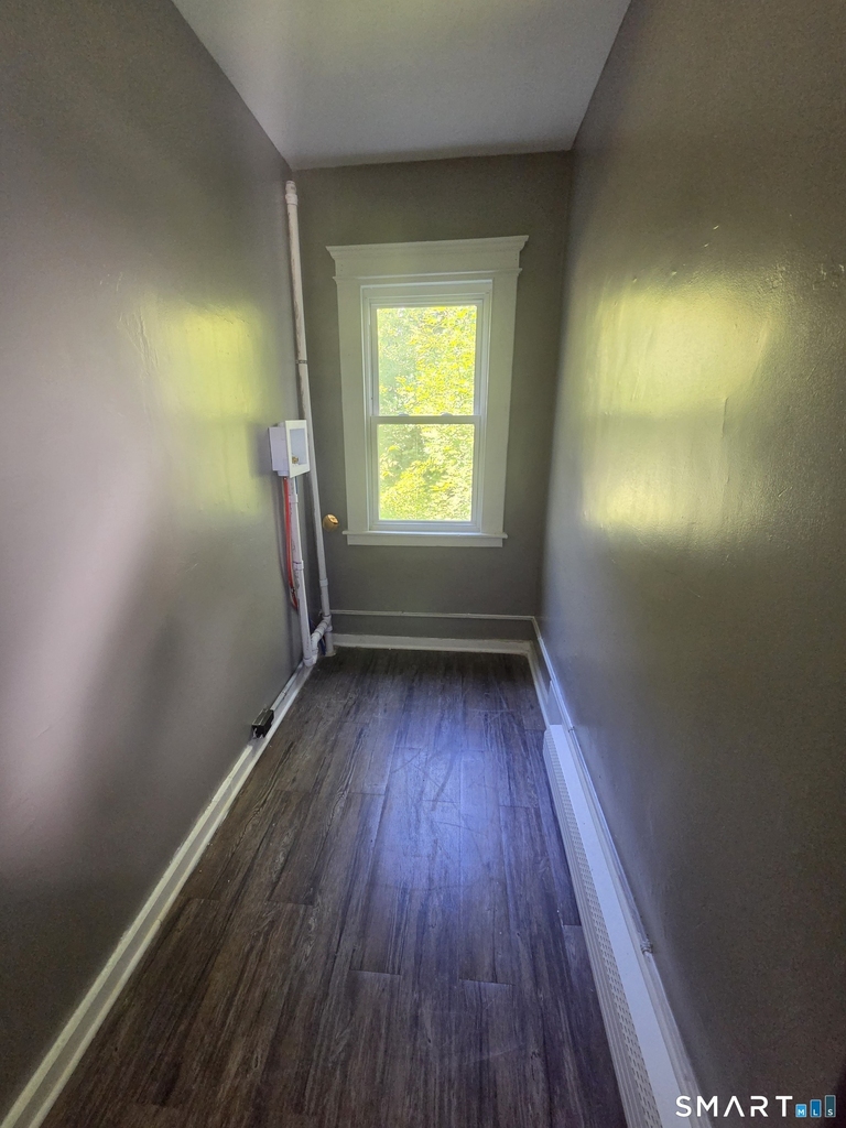 46 Plaza Avenue - Photo 6