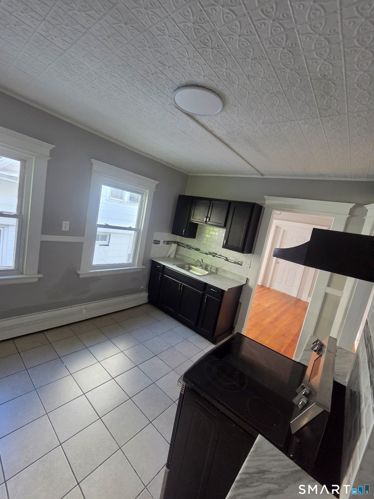 46 Plaza Avenue - Photo 8