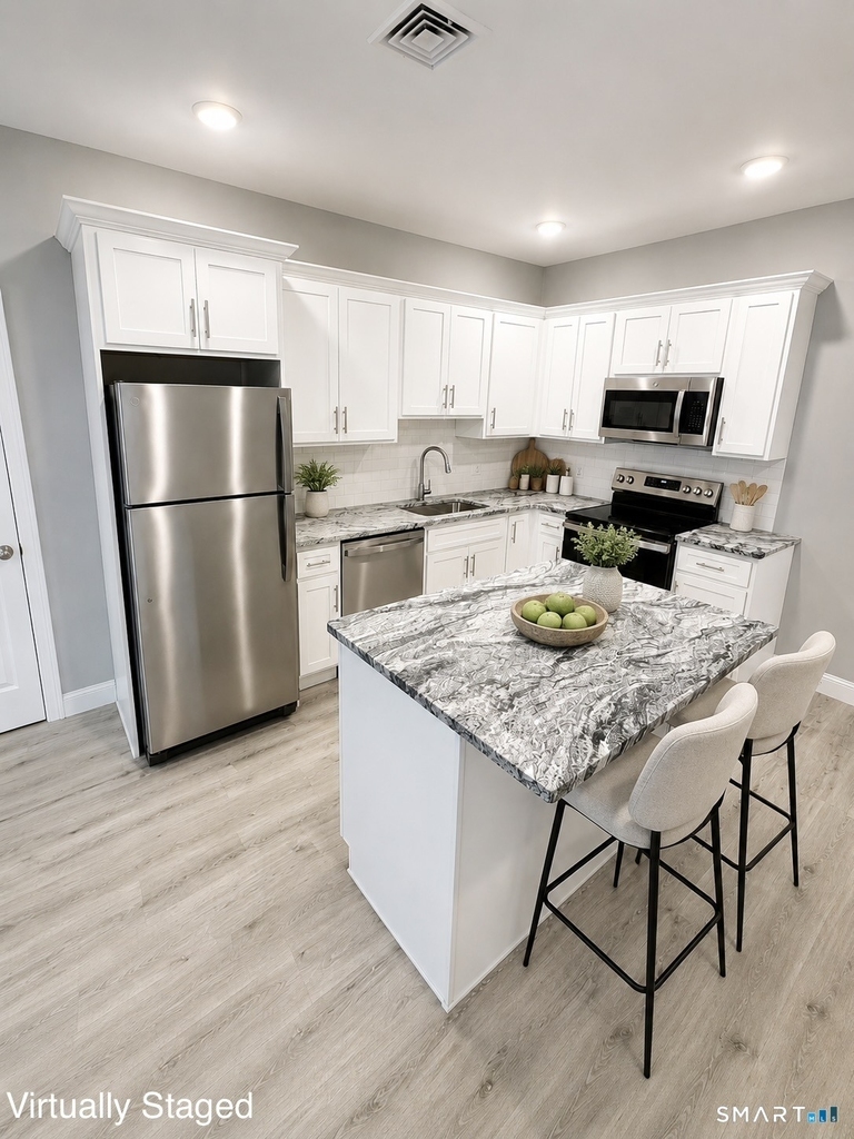 301 Bridgeport Avenue - Photo 17