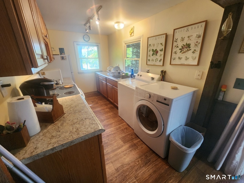 126 Wales Road - Photo 10