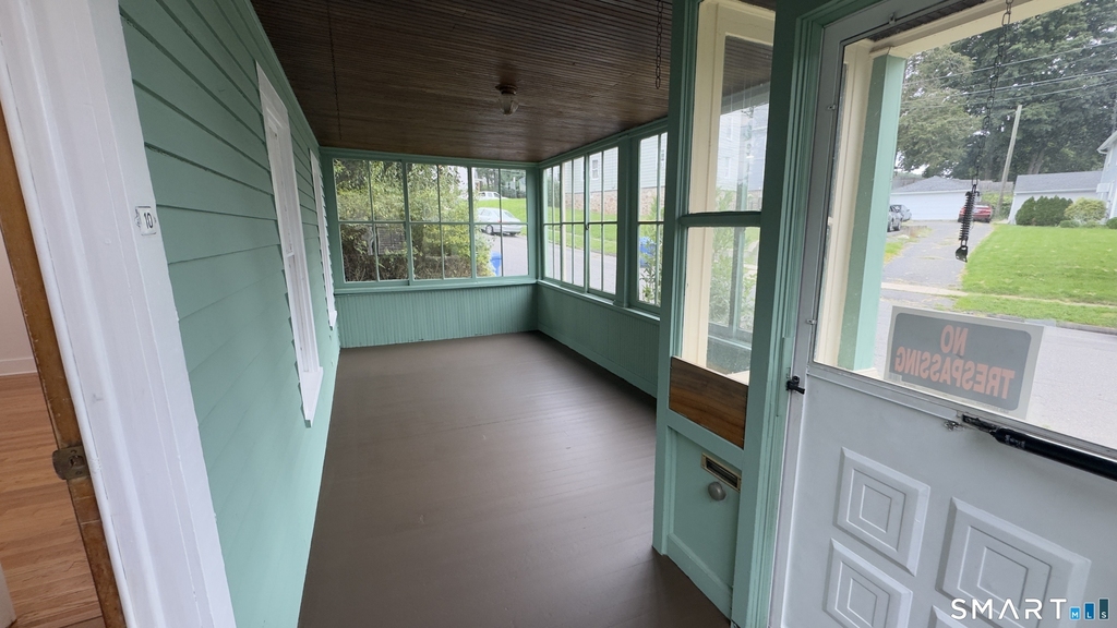 10 Henry Street - Photo 3
