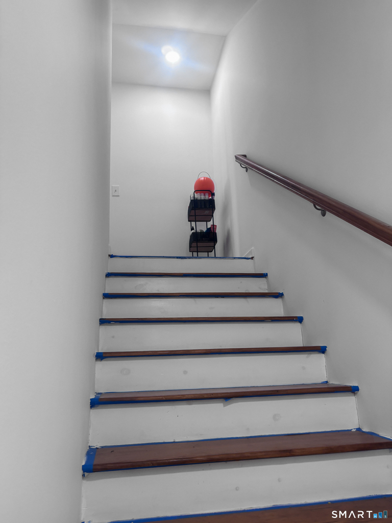 1042 Iranistan Avenue - Photo 15