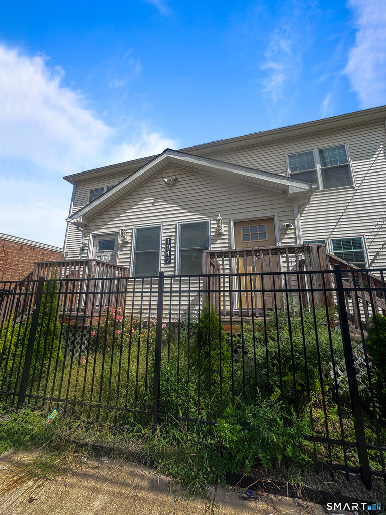 1042 Iranistan Avenue - Photo 0