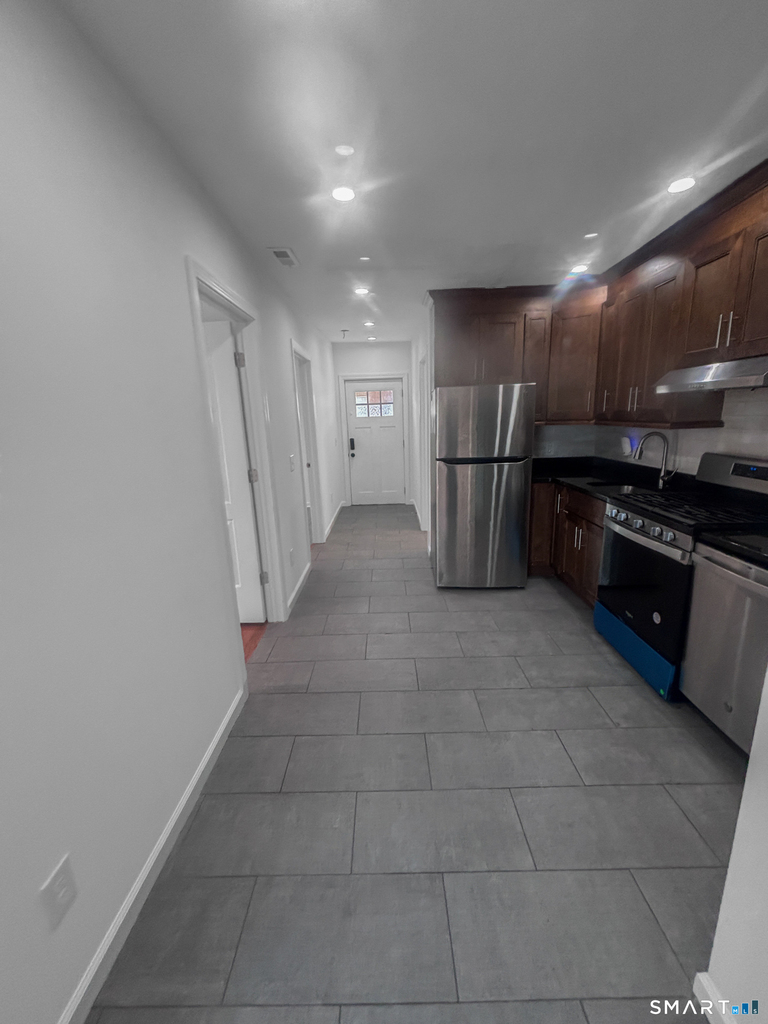 1042 Iranistan Avenue - Photo 17