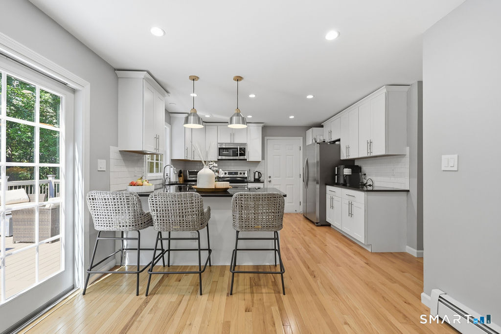 281 Cameron Drive - Photo 4