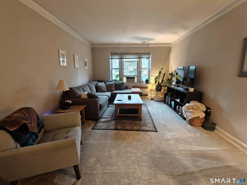 70 Strawberry Hill Avenue - Photo 2