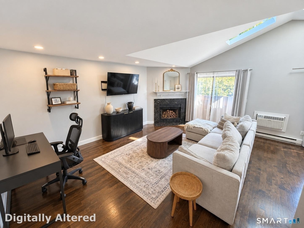 97 Richards Avenue - Photo 2