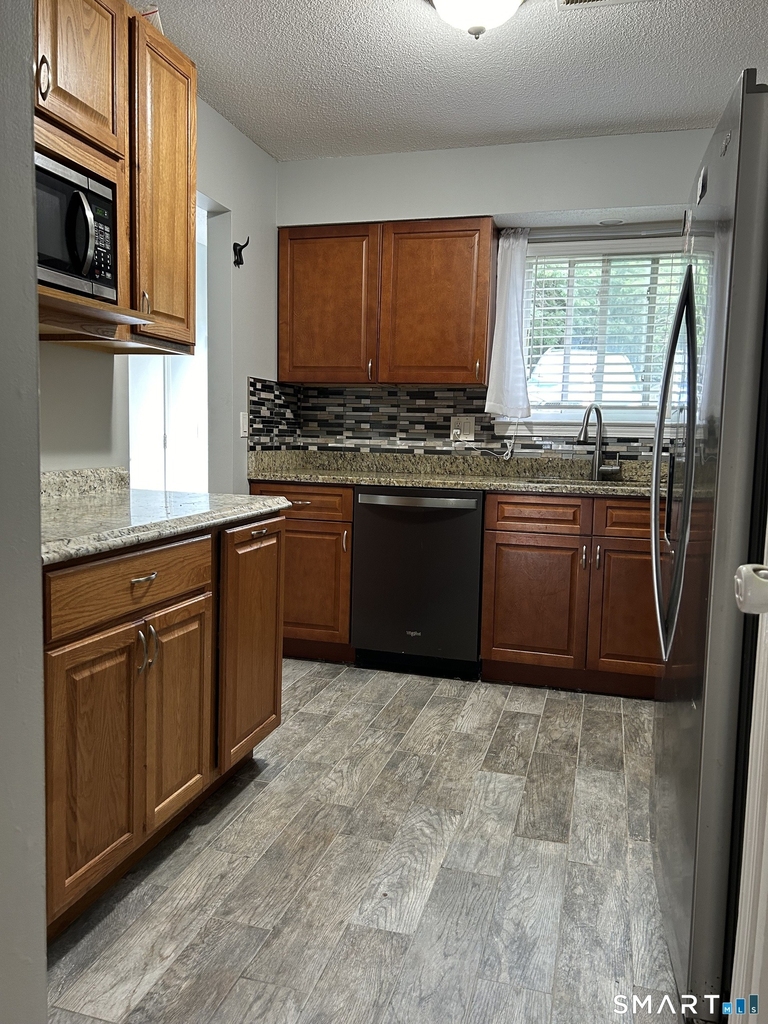 25 Padanaram Road - Photo 3