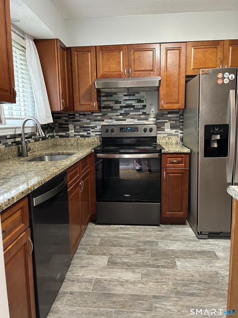 25 Padanaram Road - Photo 5