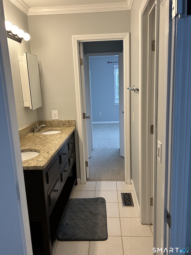 25 Padanaram Road - Photo 13