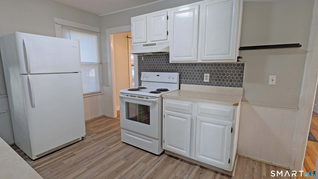 21 Fairview Street - Photo 4