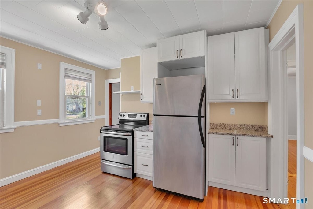 152 Brace Road - Photo 11