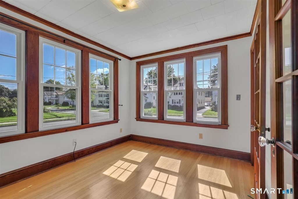 152 Brace Road - Photo 9