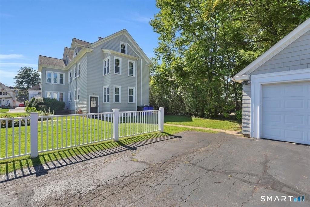152 Brace Road - Photo 27