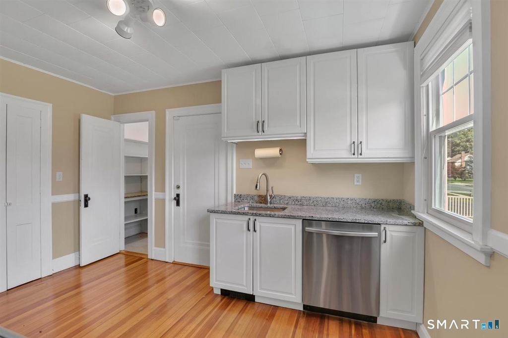 152 Brace Road - Photo 12