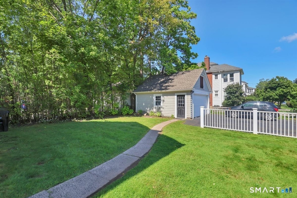 152 Brace Road - Photo 28
