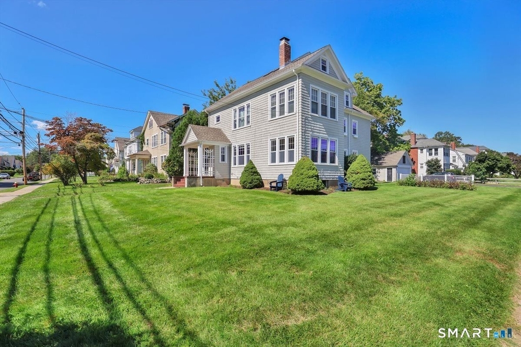 152 Brace Road - Photo 2