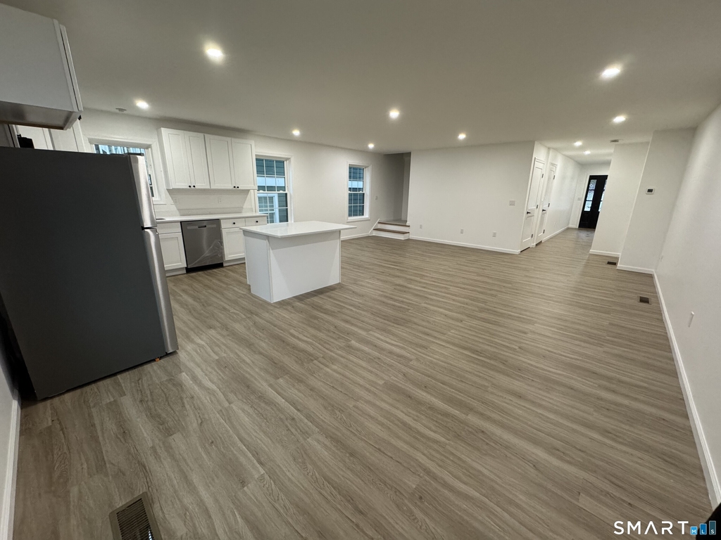 38 Golden Hill Street - Photo 3