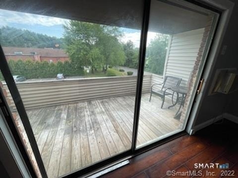 565 Talcottville Road - Photo 5