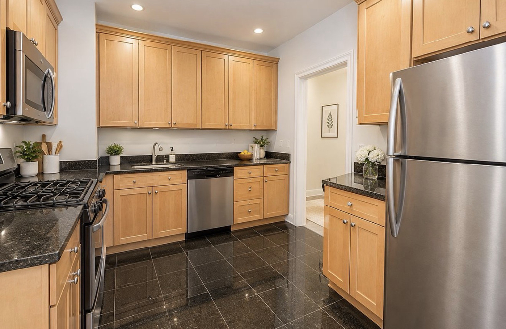 117 West 13th Street - Photo 1