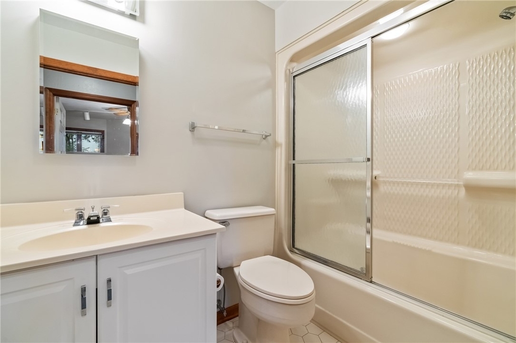 1301 Grandview Ave - Photo 11