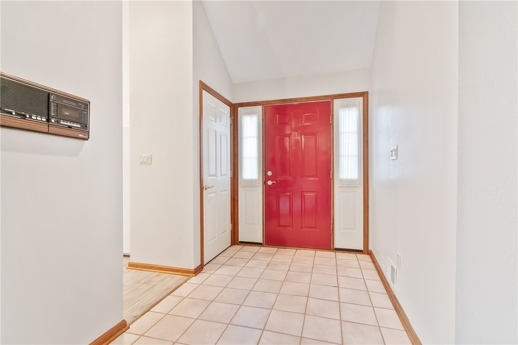 1301 Grandview Ave - Photo 8