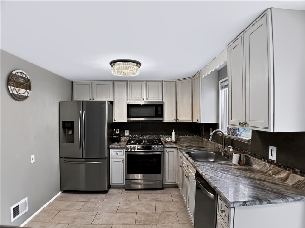 601 Victory Rd - Photo 7
