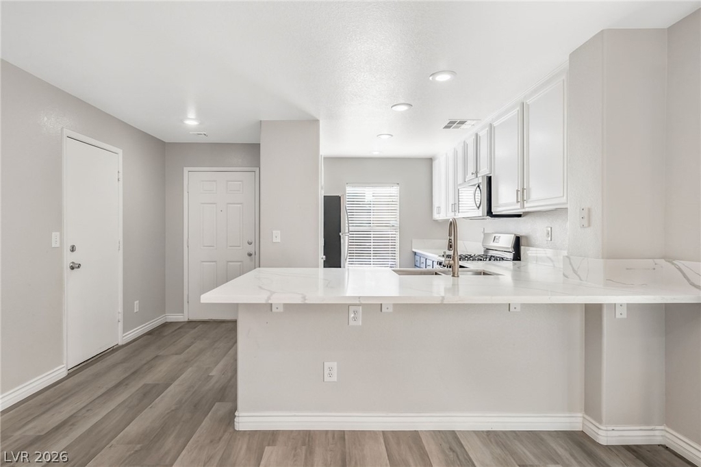1141 Orange Meadow Street - Photo 6