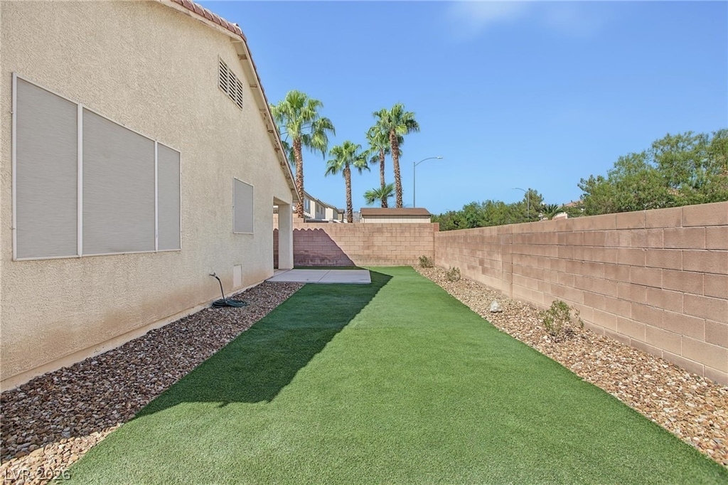 9514 Veterans Court - Photo 3