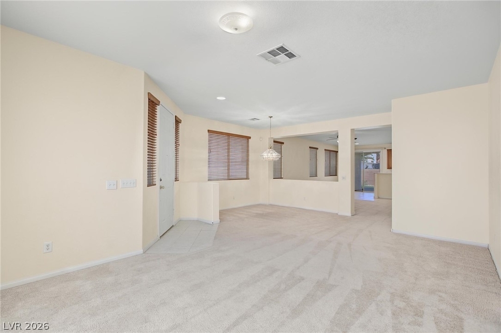 9514 Veterans Court - Photo 4