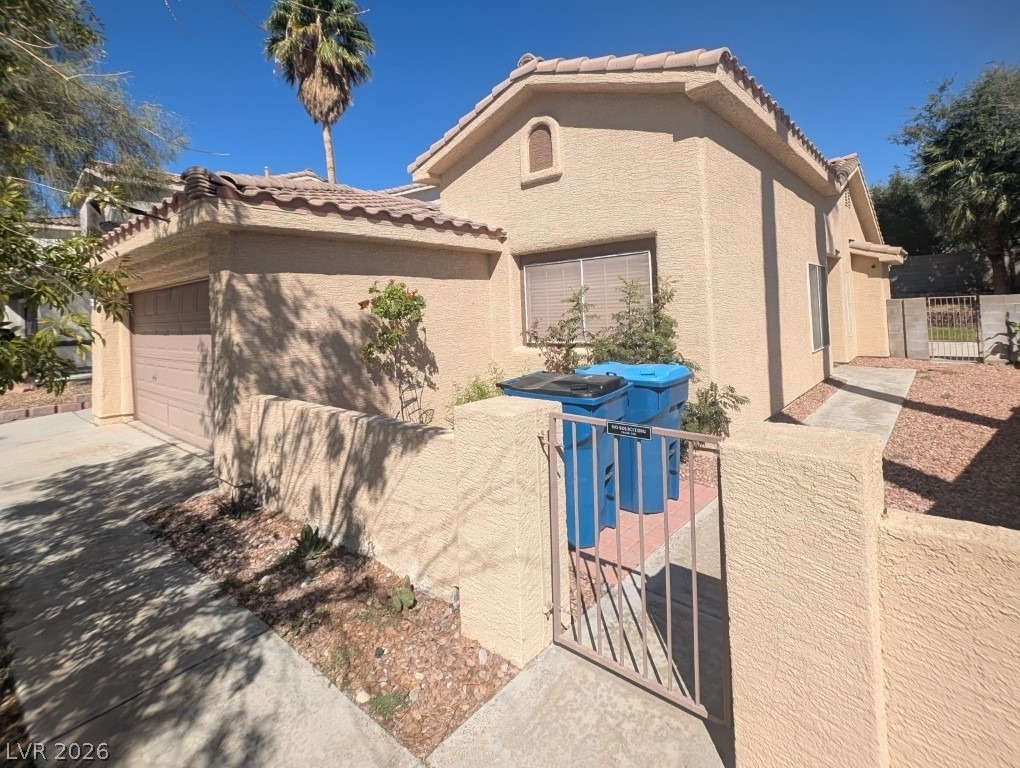 8000 Revolver Avenue - Photo 2