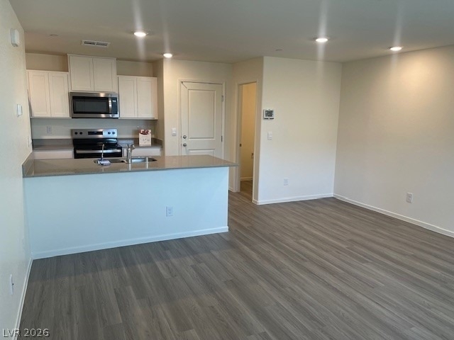 9433 Peaceful River Avenue - Photo 4