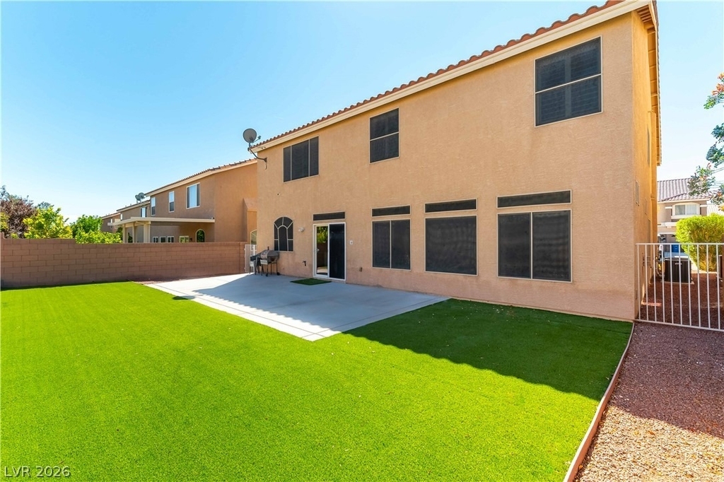 5800 Collier Falls Avenue - Photo 1