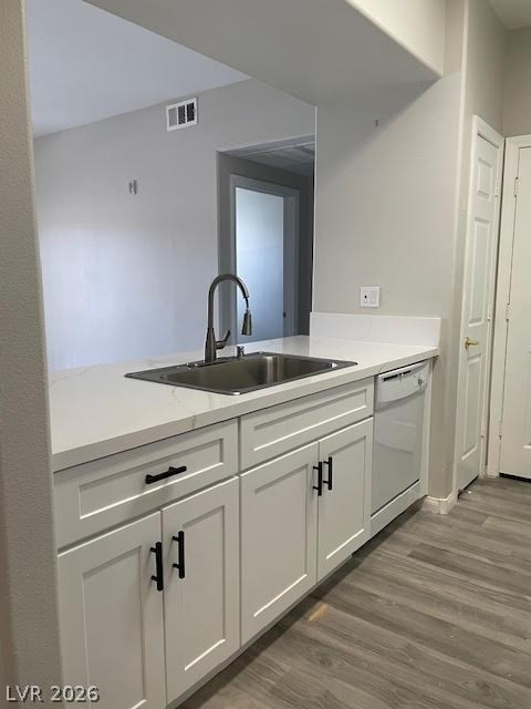 8000 Badura Avenue - Photo 3