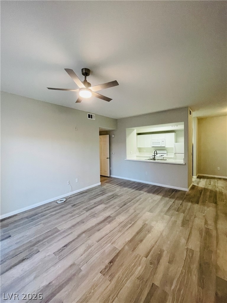 8000 Badura Avenue - Photo 6