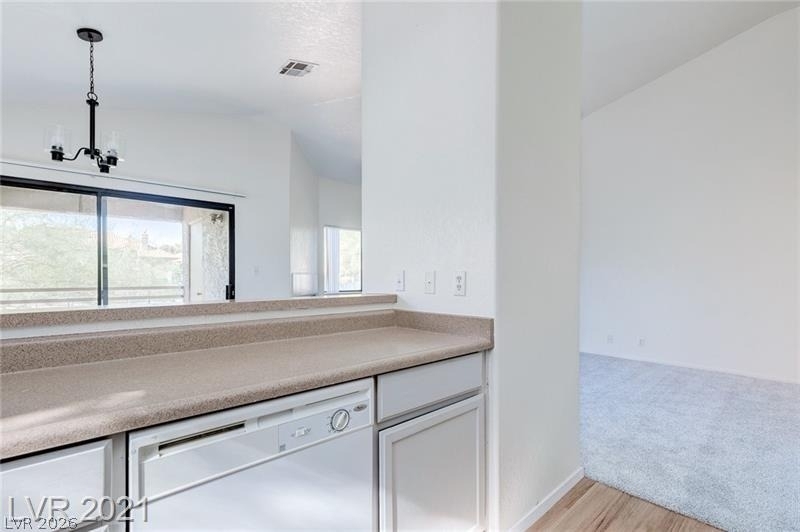 5020 S Rainbow Boulevard - Photo 18