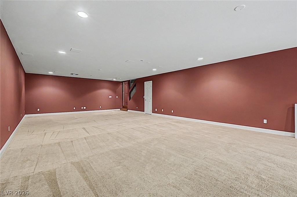 3924 Royal Scots Avenue - Photo 51