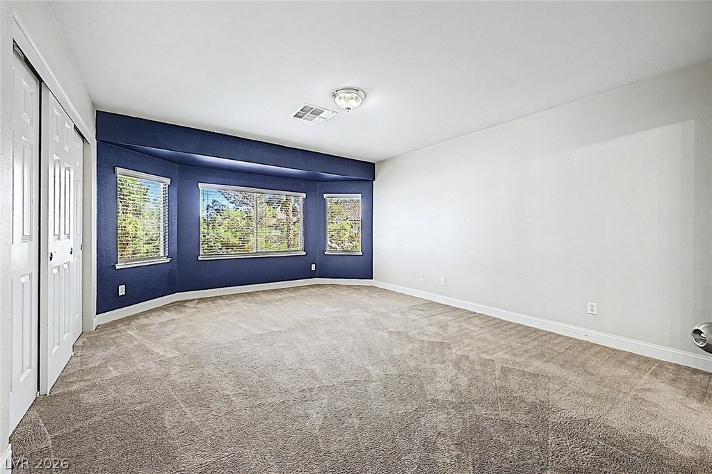 3924 Royal Scots Avenue - Photo 37