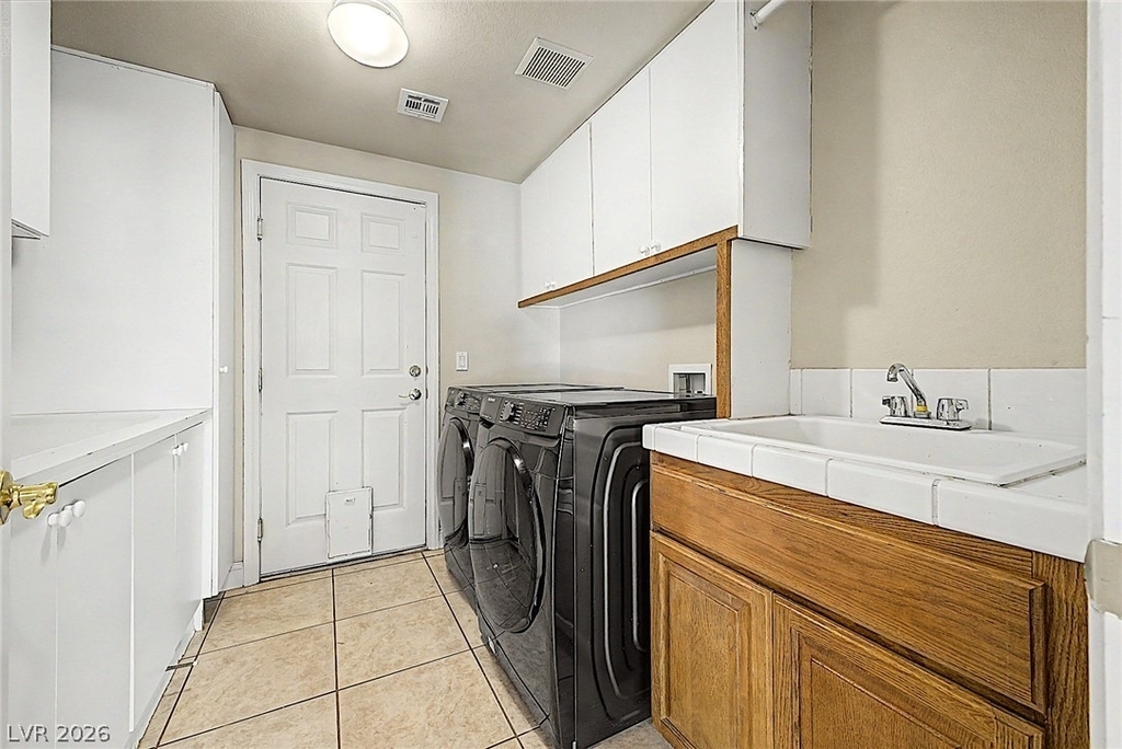 3924 Royal Scots Avenue - Photo 54
