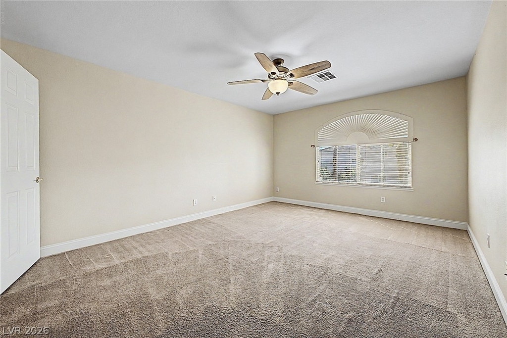 3924 Royal Scots Avenue - Photo 32