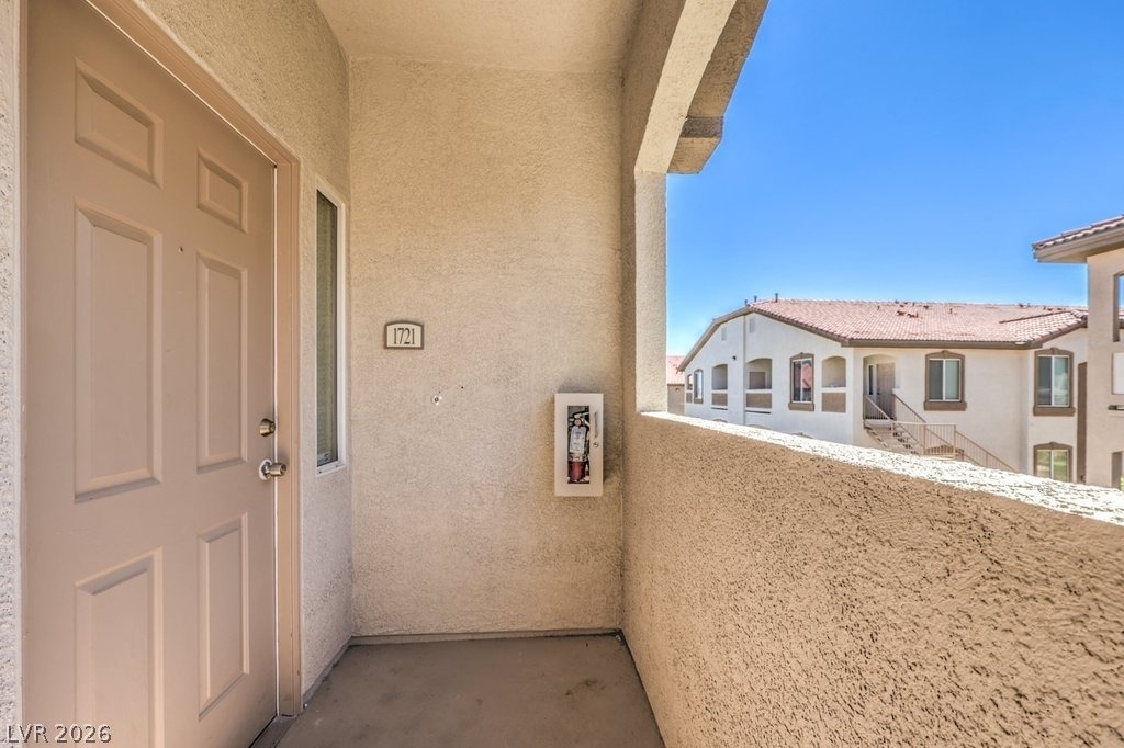 2305 W Horizon Ridge Parkway - Photo 5