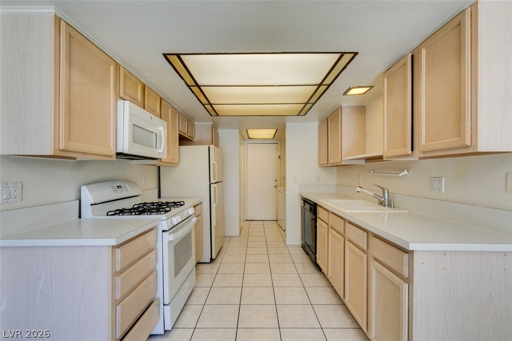 2127 Pine Breeze Lane - Photo 22