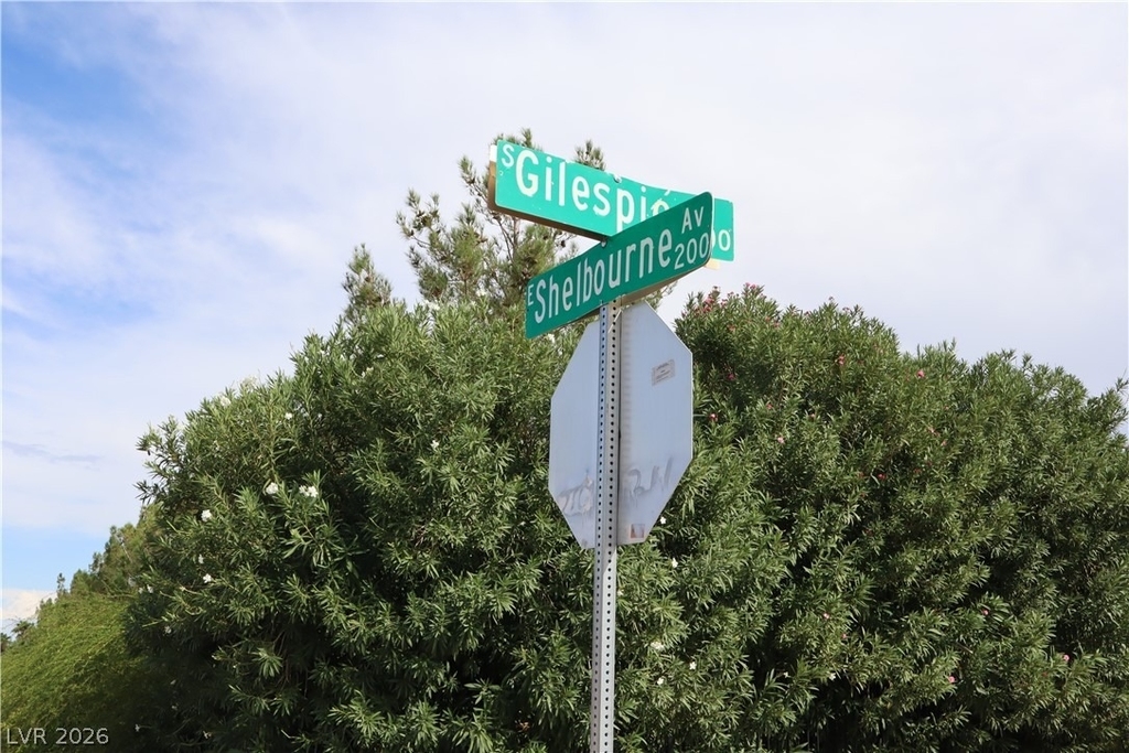 197 E Shelbourne Avenue - Photo 19