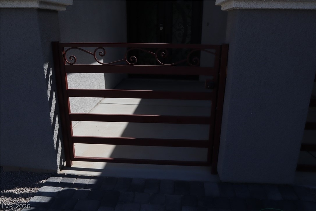 197 E Shelbourne Avenue - Photo 12