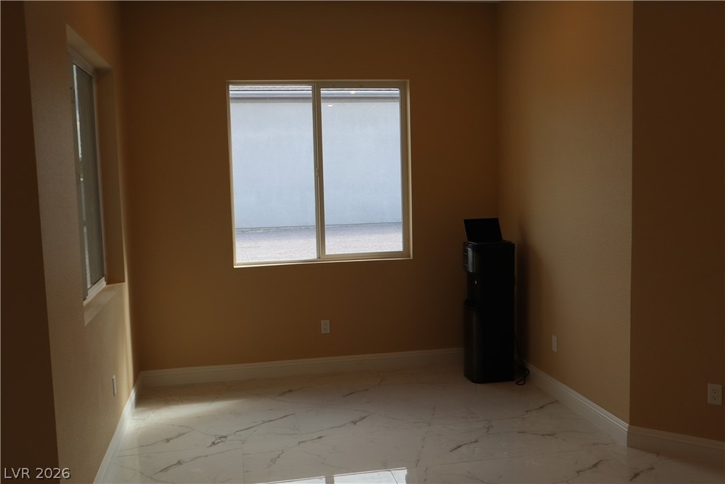 197 E Shelbourne Avenue - Photo 25