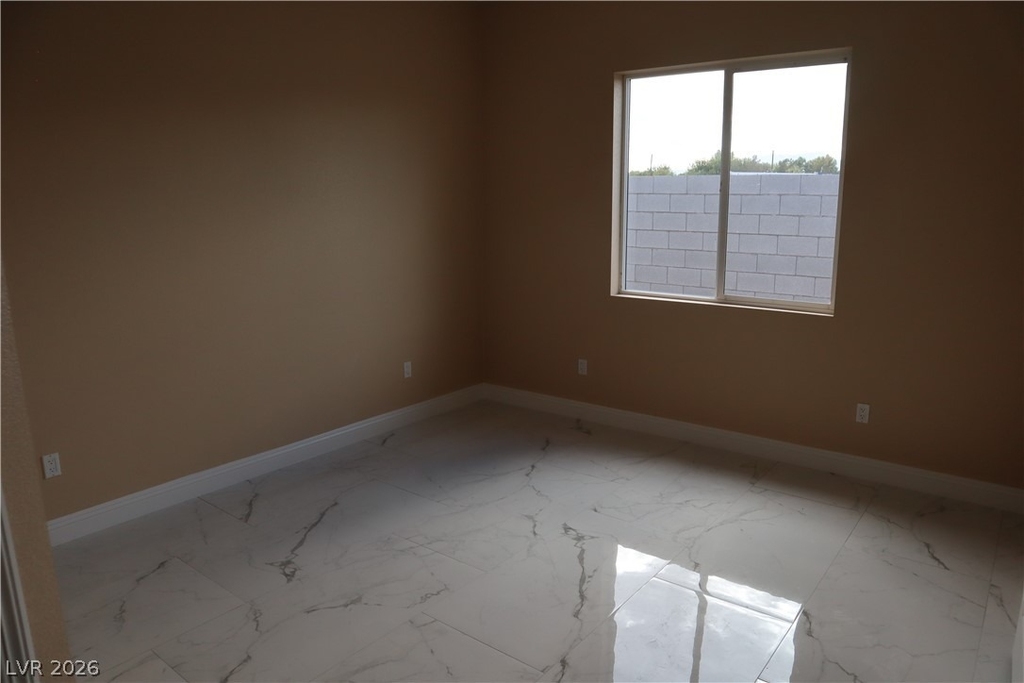 197 E Shelbourne Avenue - Photo 39