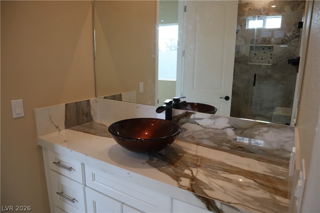 197 E Shelbourne Avenue - Photo 37