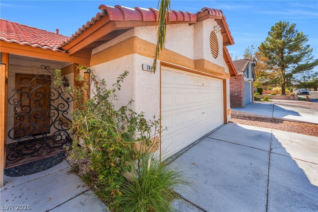 741 Autumn Moon Drive - Photo 2