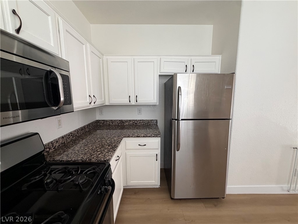 8130 Amy Springs Street - Photo 18